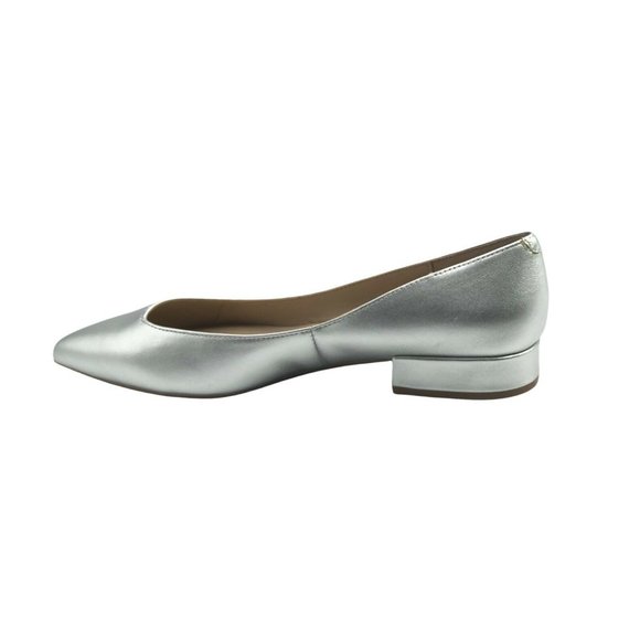 Kenneth Cole Women's Pointed Toe Flat, Size 9 - Picture 7 of 10